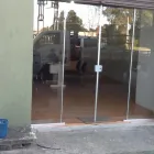 Imagem 5 da empresa IDEAL ESQUADRIAS EM ALUMÍNIO & VIDRAÇARIA Vidro Temperado em Curitiba PR