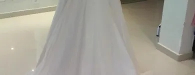 Imagem 6 da empresa PARIS NOIVAS E LOCAÇÃO DE TRAJES Roupas - Aluguel em Curitiba PR