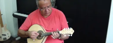 Imagem 1 da empresa PROF. RAUL SALLENAVE Escolas De Música em Porto Alegre RS