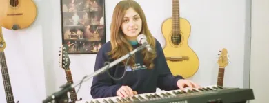 Imagem 2 da empresa PROF. RAUL SALLENAVE Escolas De Música em Porto Alegre RS