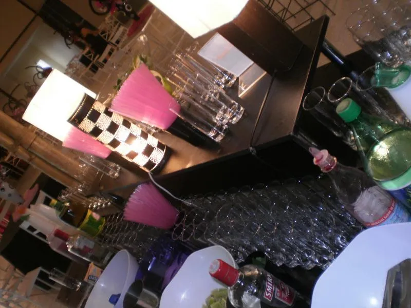 Imagem 2 da empresa LIVE SHOW BAR